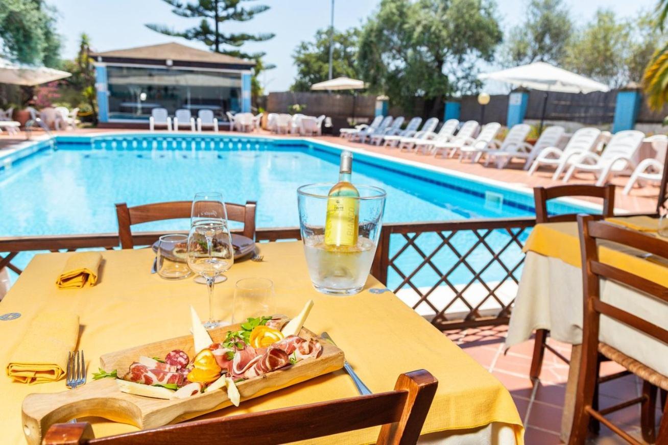 Hotel L'Ulivo Girasole Ngoại thất bức ảnh