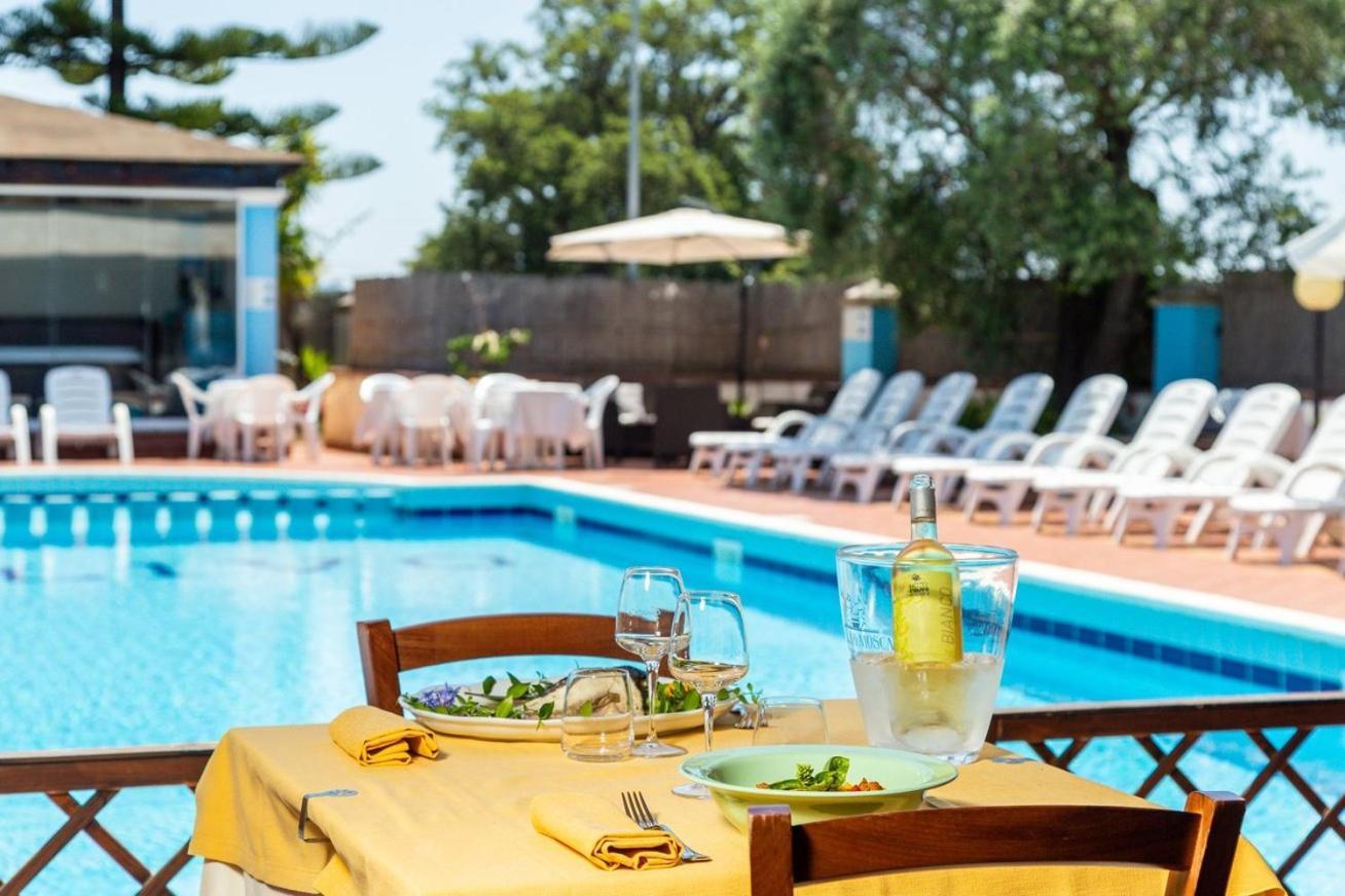 Hotel L'Ulivo Girasole Ngoại thất bức ảnh