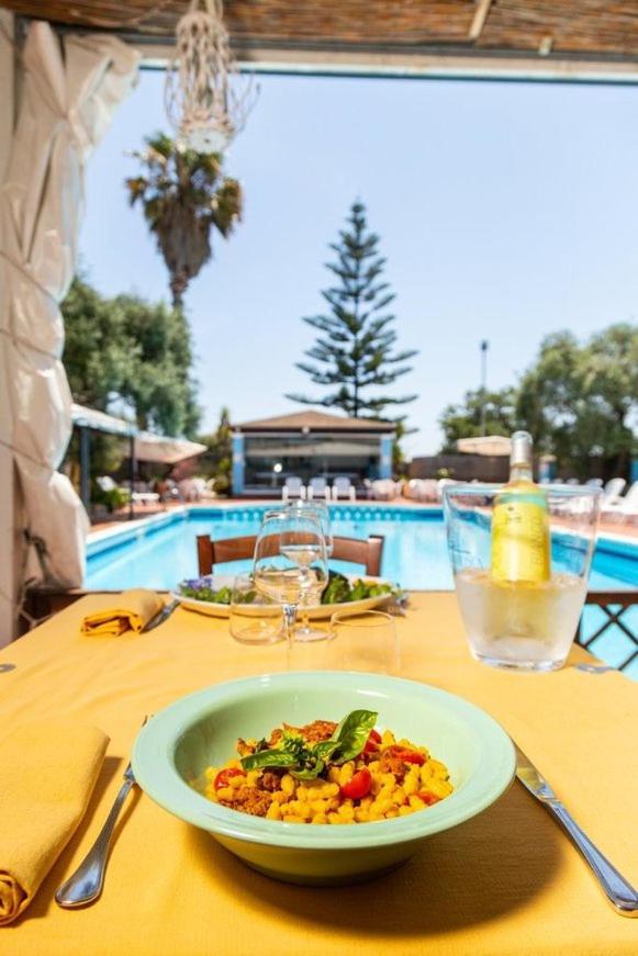 Hotel L'Ulivo Girasole Ngoại thất bức ảnh