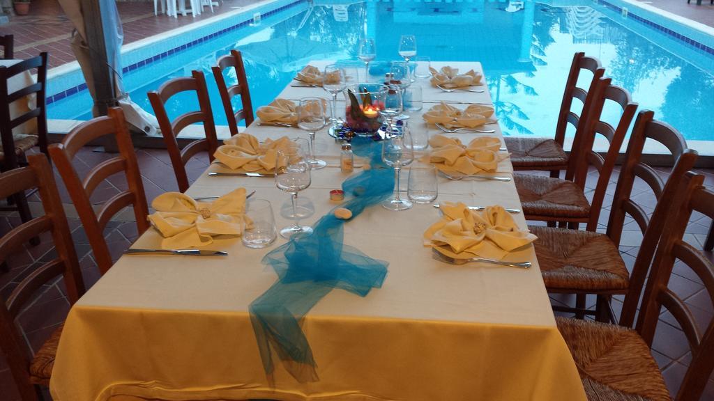 Hotel L'Ulivo Girasole Ngoại thất bức ảnh